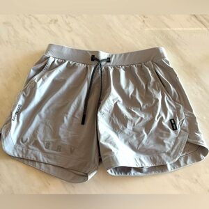 NWOT - TETRA-LITE® 5" LINERLESS SHORT - Light Gray - Medium